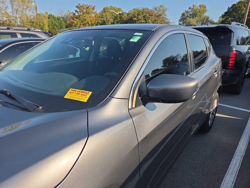 used 2020 Nissan Rogue Sport car, priced at $11,999