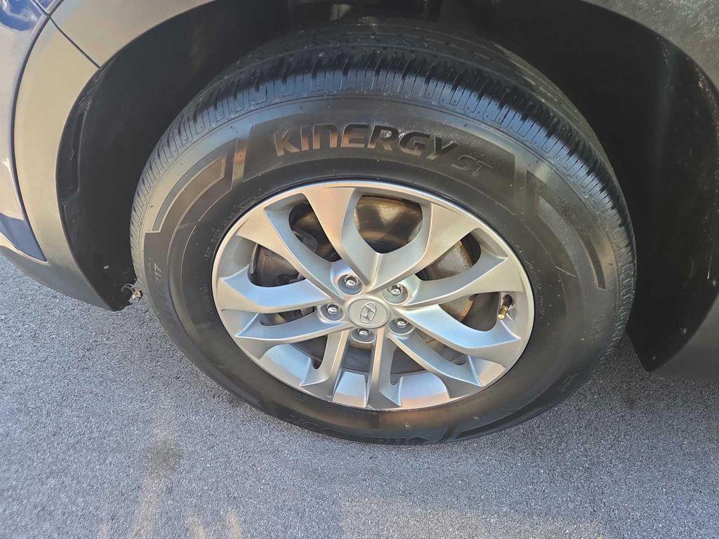 used 2020 Hyundai Santa Fe car, priced at $15,970