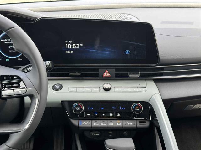 new 2025 Hyundai Elantra car, priced at $31,038