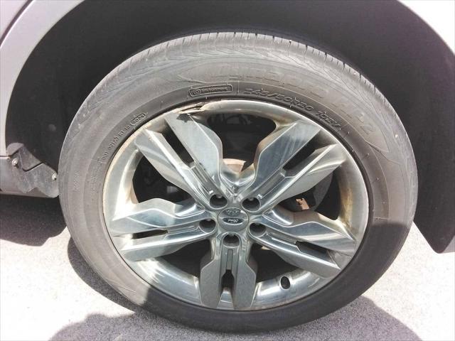 used 2013 Ford Edge car, priced at $9,999