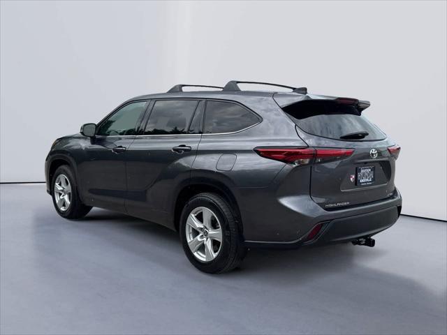 used 2022 Toyota Highlander car, priced at $32,988