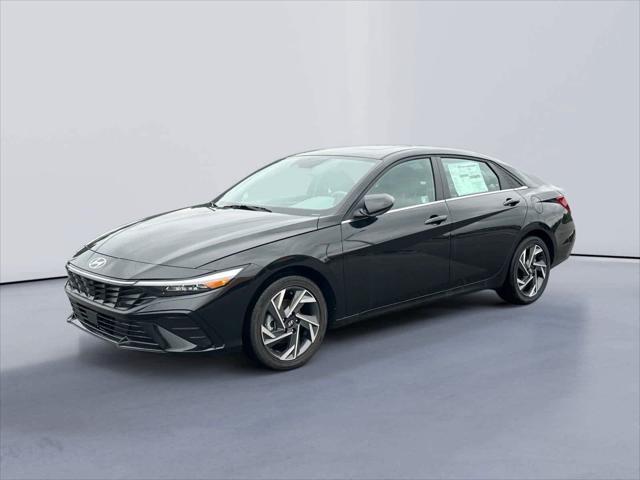new 2025 Hyundai Elantra car, priced at $26,306