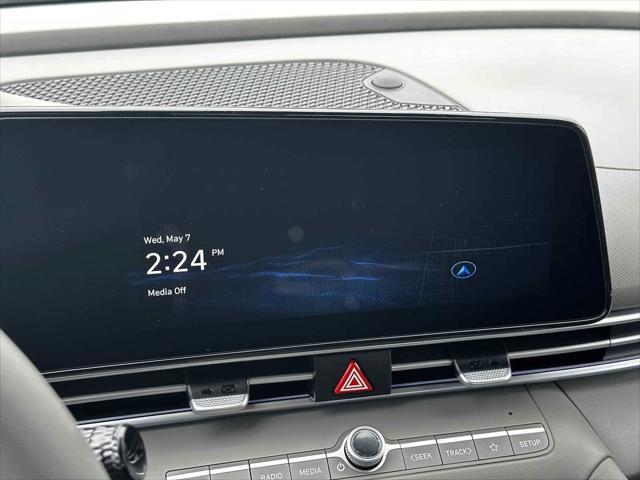new 2025 Hyundai Elantra car, priced at $26,306