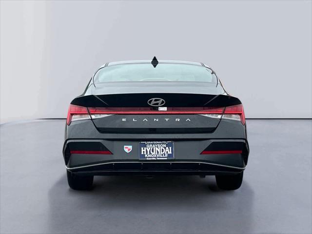new 2025 Hyundai Elantra car, priced at $26,306