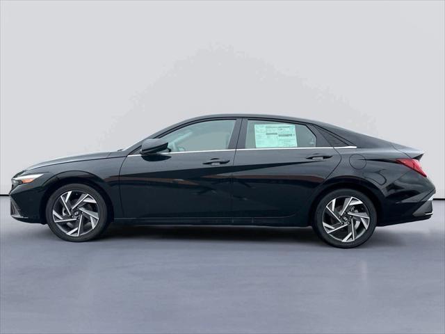 new 2025 Hyundai Elantra car, priced at $26,306