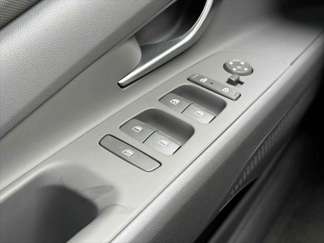 new 2025 Hyundai Elantra car, priced at $26,306