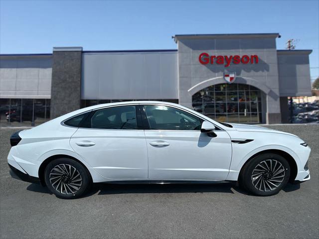 new 2024 Hyundai Sonata Hybrid car, priced at $31,947