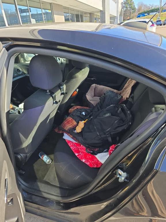 used 2015 Chevrolet Cruze car, priced at $7,500