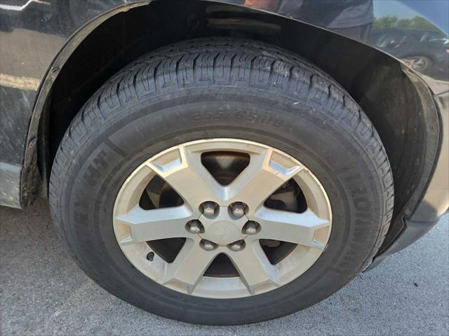 used 2008 Saturn Outlook car, priced at $2,999