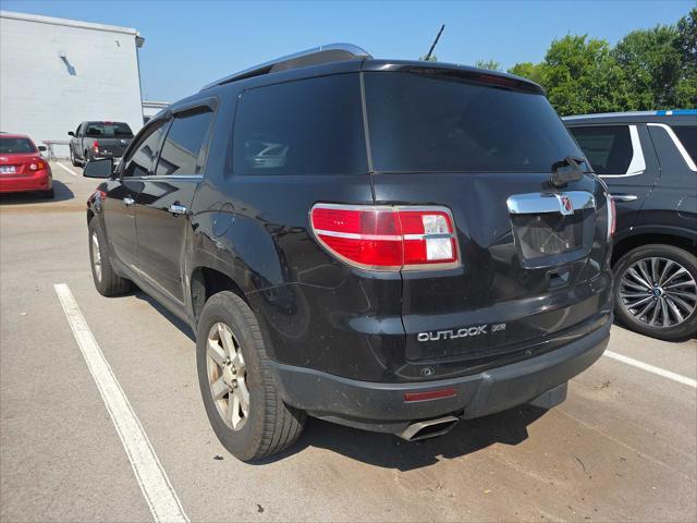 used 2008 Saturn Outlook car, priced at $2,999