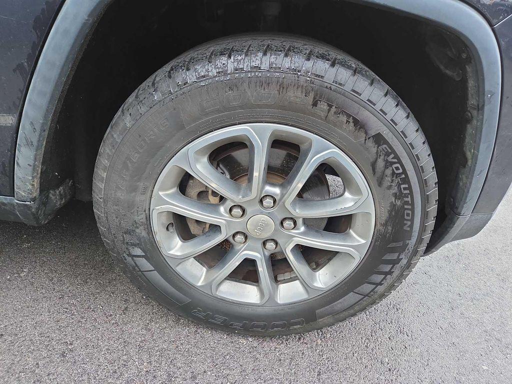 used 2014 Jeep Grand Cherokee car, priced at $7,900