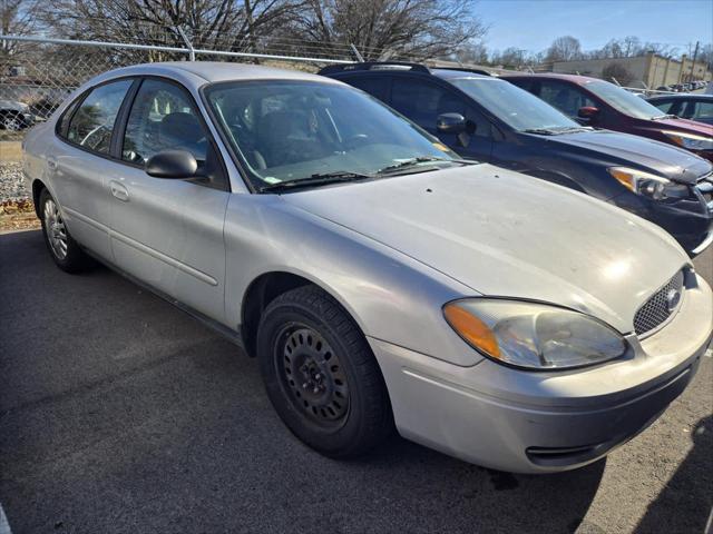 used 2004 Ford Taurus car, priced at $4,999