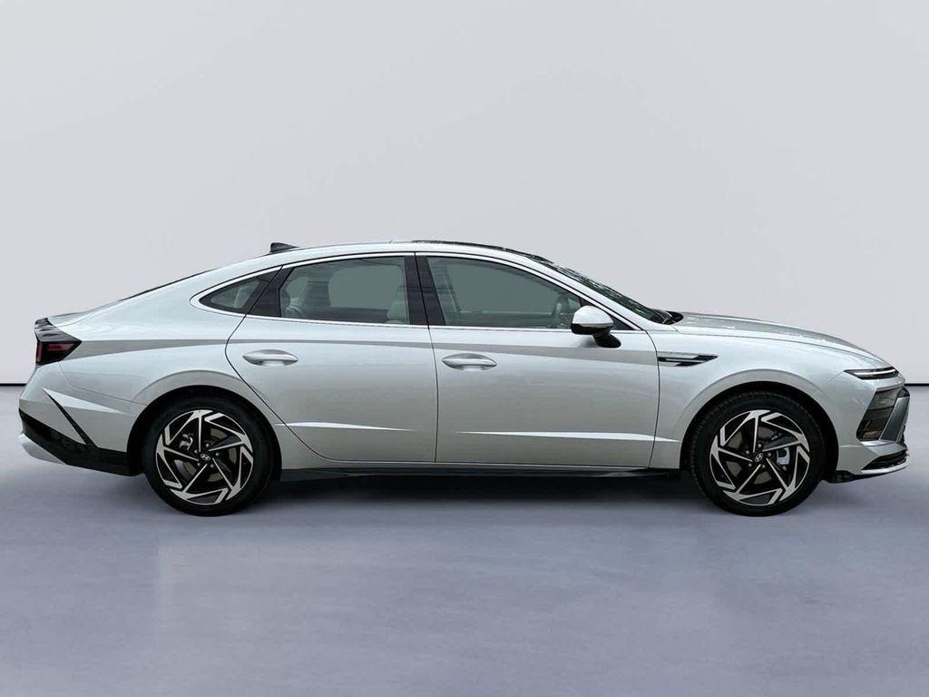 new 2025 Hyundai Sonata car, priced at $30,183