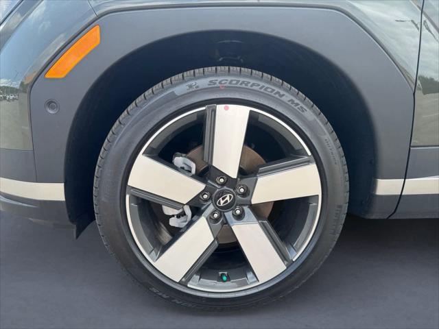 new 2025 Hyundai Santa Fe car, priced at $45,682