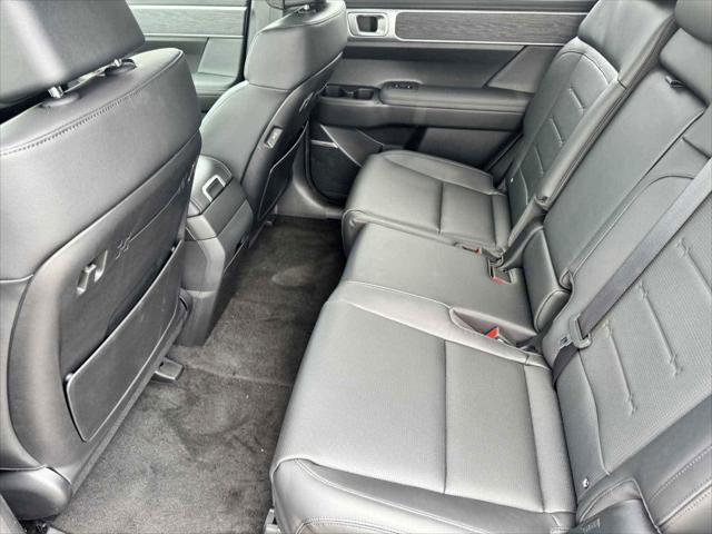 new 2025 Hyundai Santa Fe car, priced at $45,682