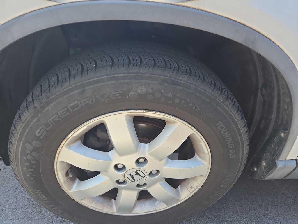 used 2009 Honda CR-V car, priced at $5,000