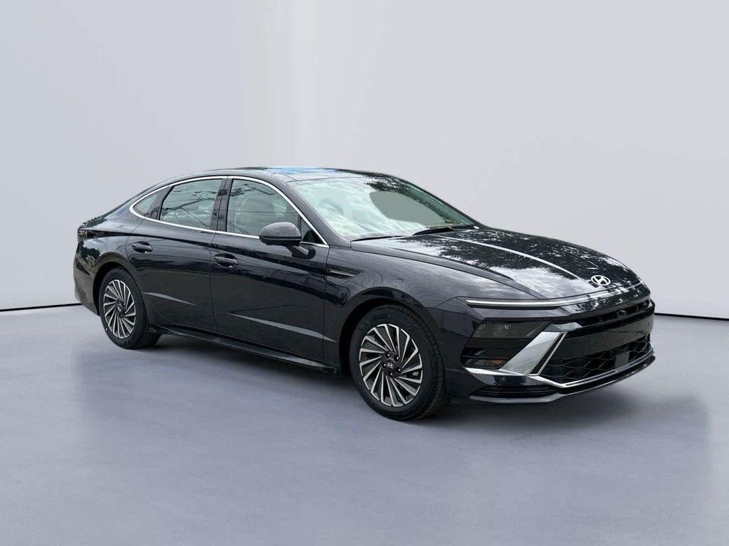 new 2025 Hyundai Sonata Hybrid car, priced at $38,422
