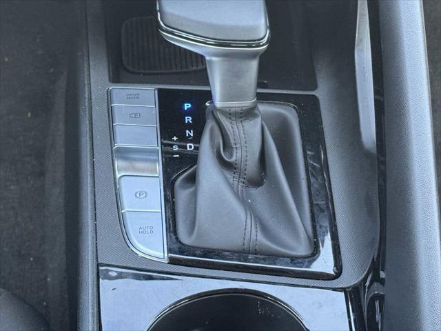 used 2024 Hyundai Elantra car, priced at $23,934
