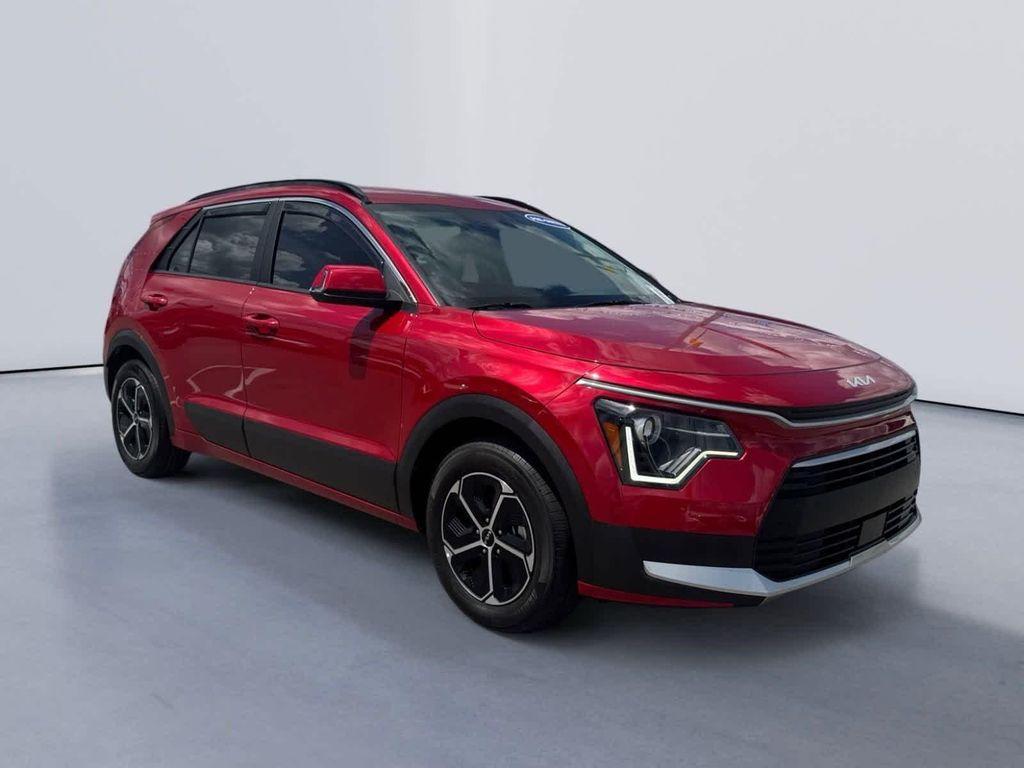 used 2025 Kia Niro car, priced at $27,999