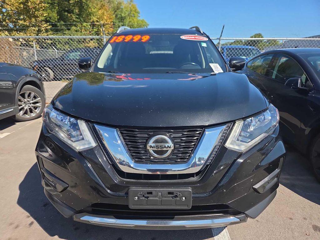 used 2020 Nissan Rogue car, priced at $18,999