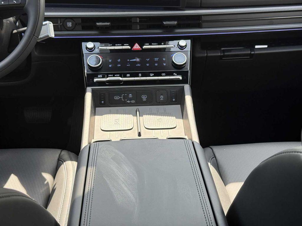 new 2025 Hyundai Santa Fe car, priced at $49,674