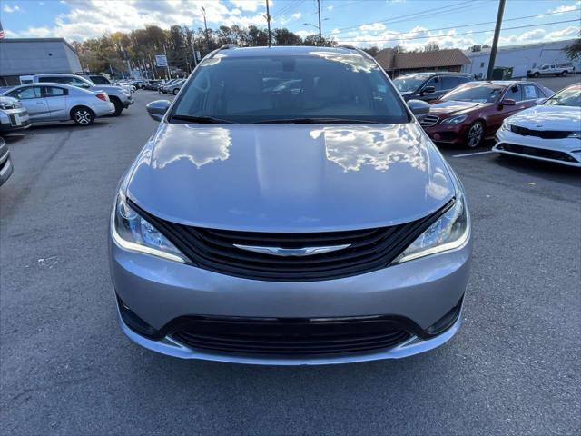 used 2018 Chrysler Pacifica Hybrid car, priced at $17,805