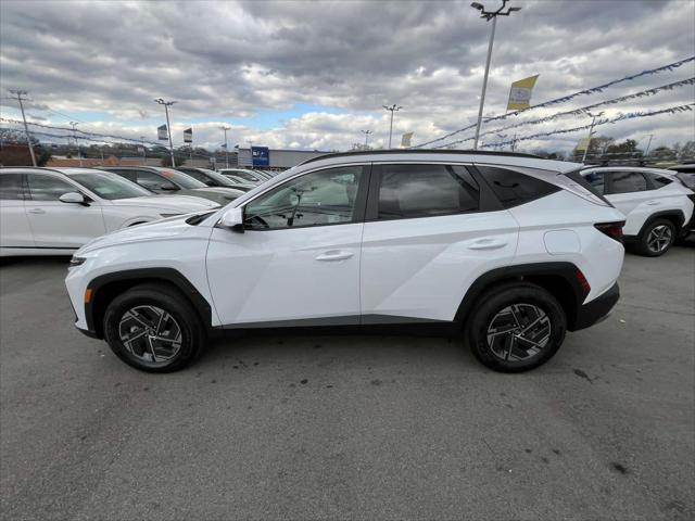 new 2025 Hyundai Tucson Hybrid car, priced at $35,750