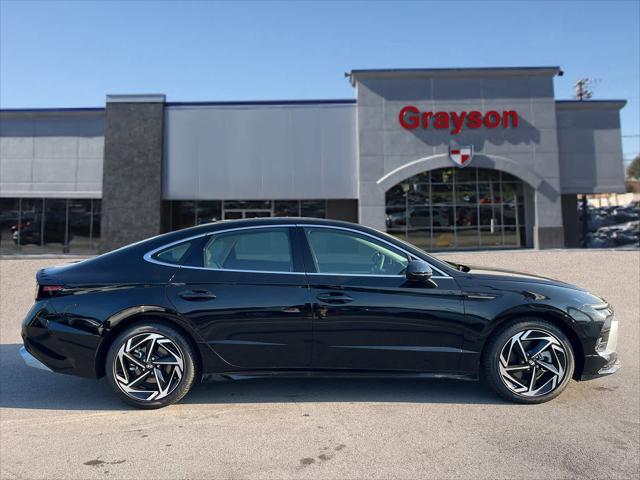 new 2024 Hyundai Sonata car, priced at $30,251