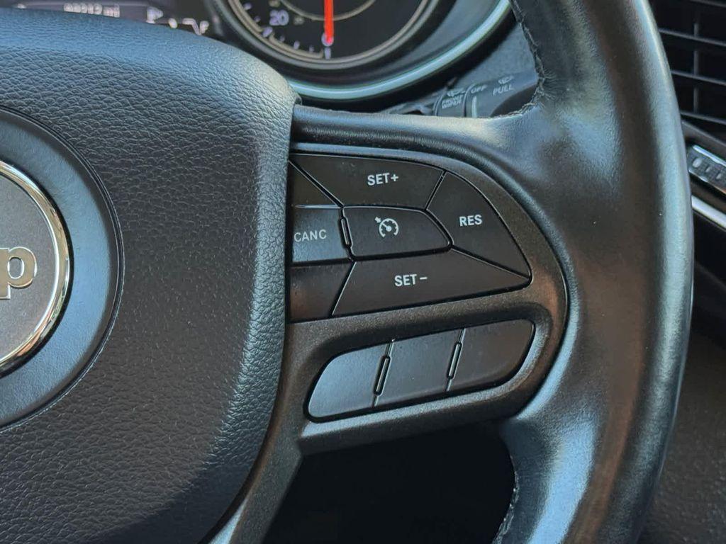 used 2019 Jeep Cherokee car, priced at $16,326