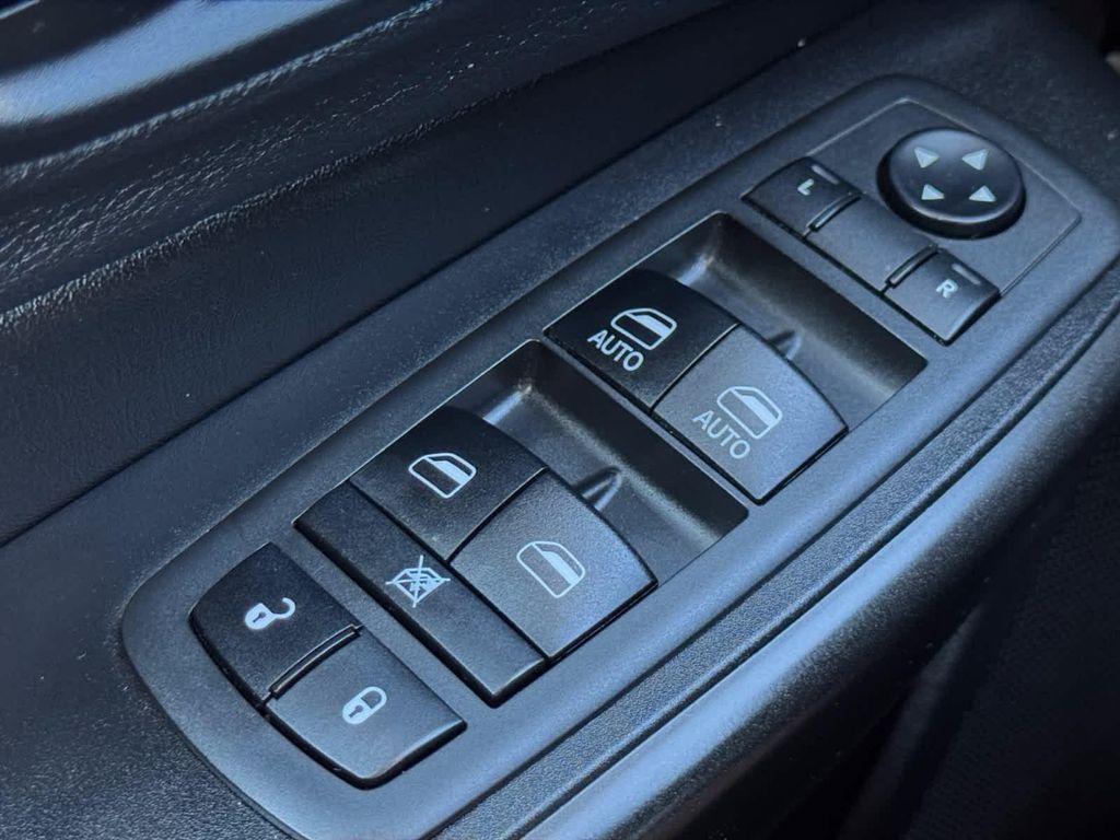 used 2019 Jeep Cherokee car, priced at $16,326