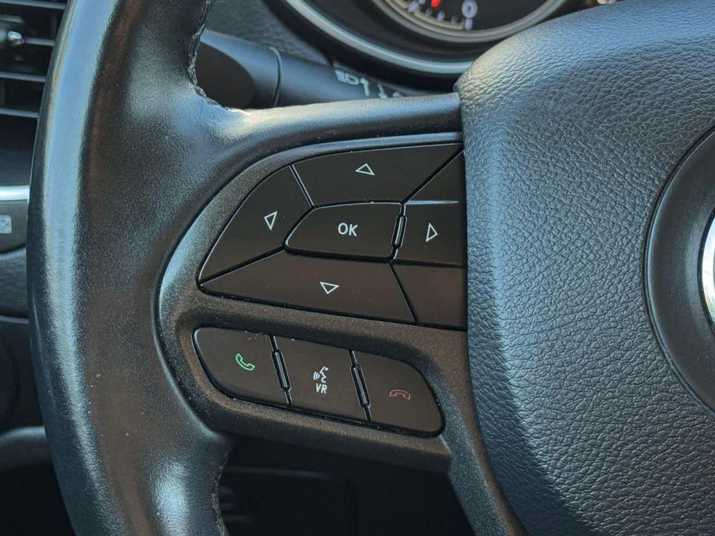 used 2019 Jeep Cherokee car, priced at $16,326