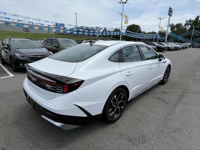 new 2024 Hyundai Sonata car, priced at $28,175