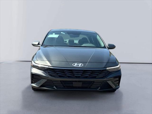 new 2025 Hyundai Elantra car, priced at $26,633