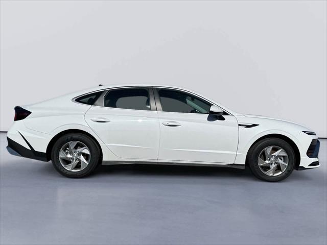 new 2025 Hyundai Sonata car, priced at $27,652