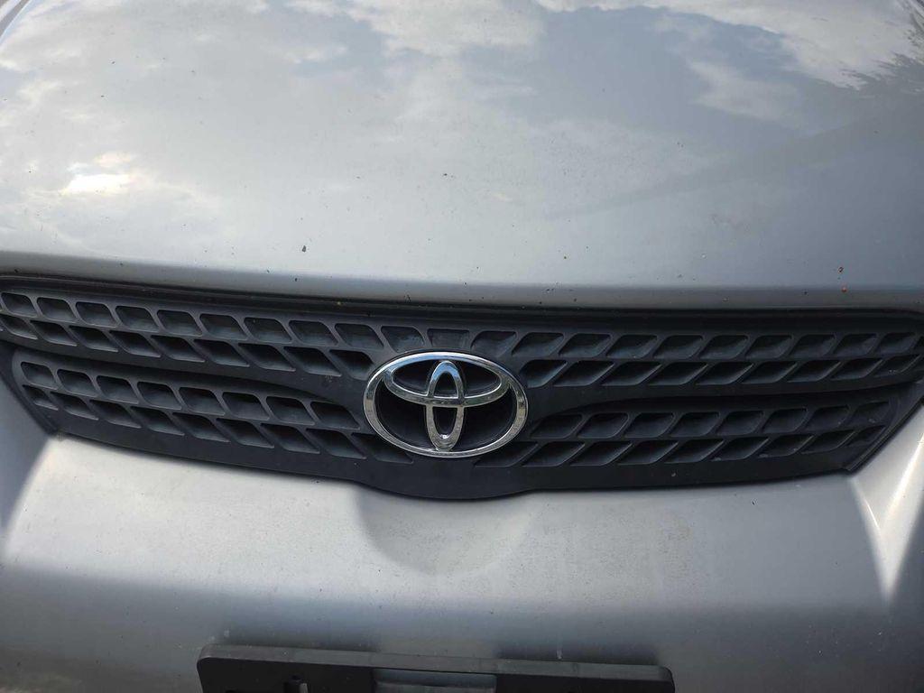 used 2007 Toyota Matrix car, priced at $7,999