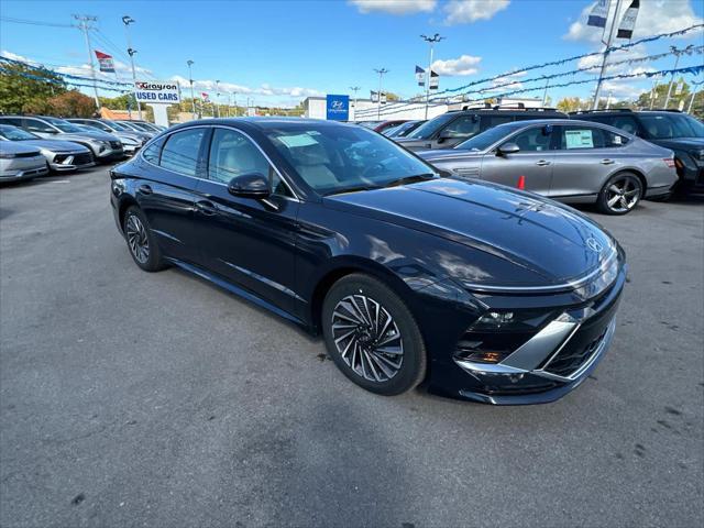 new 2024 Hyundai Sonata Hybrid car, priced at $32,530