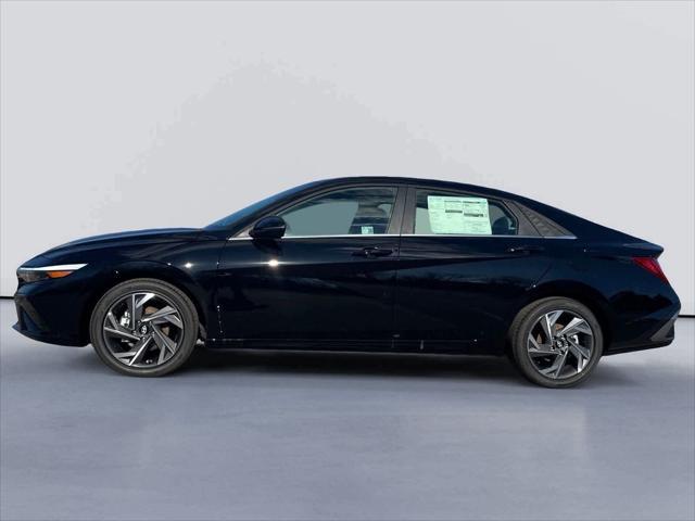 new 2025 Hyundai Elantra car, priced at $30,652