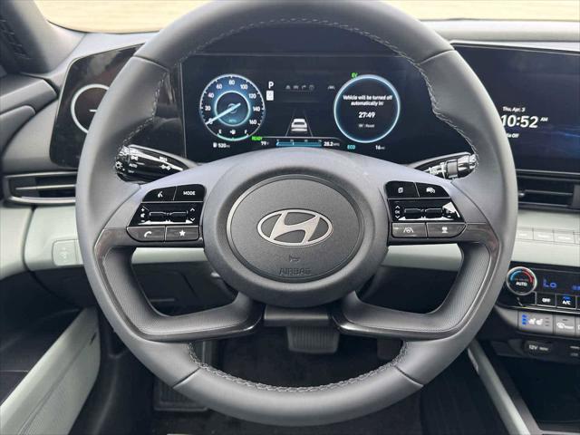 new 2025 Hyundai Elantra car, priced at $30,652