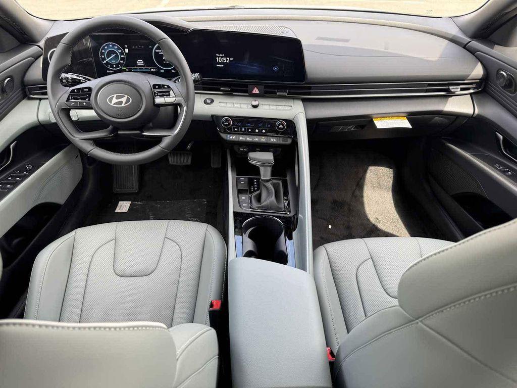 new 2025 Hyundai Elantra car, priced at $30,652