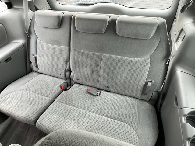 used 2006 Toyota Sienna car, priced at $3,108