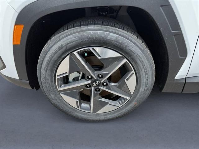 new 2025 Hyundai Tucson car, priced at $32,158