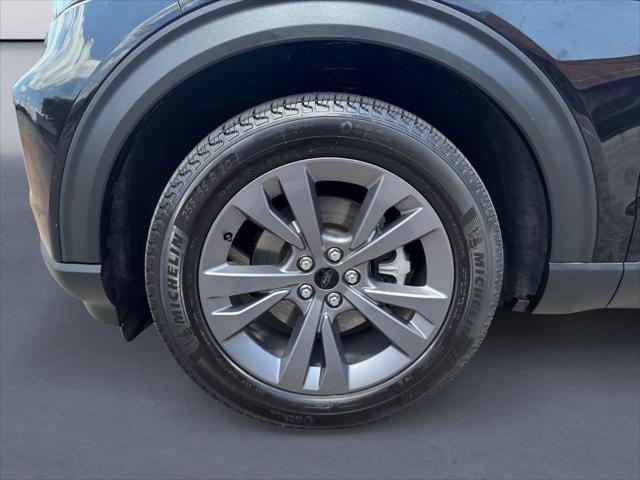 used 2022 Ford Explorer car, priced at $32,038