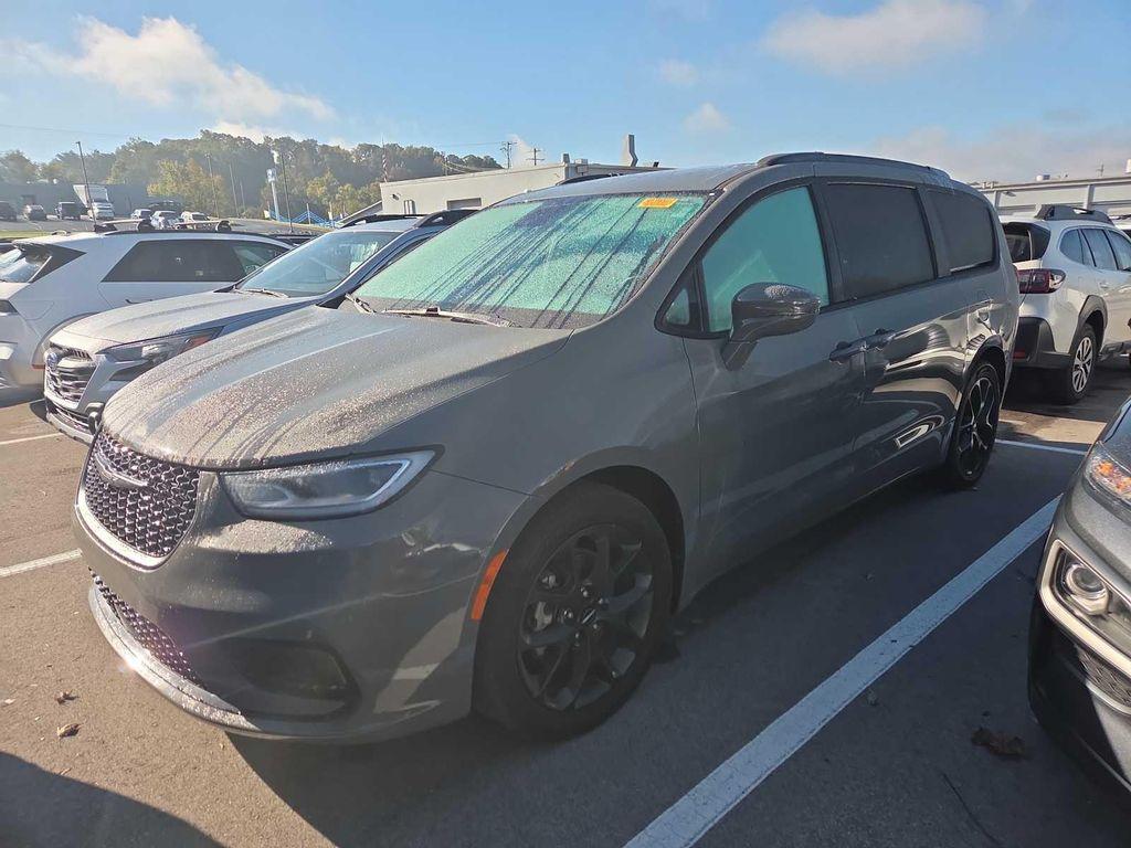 used 2021 Chrysler Pacifica car, priced at $22,988