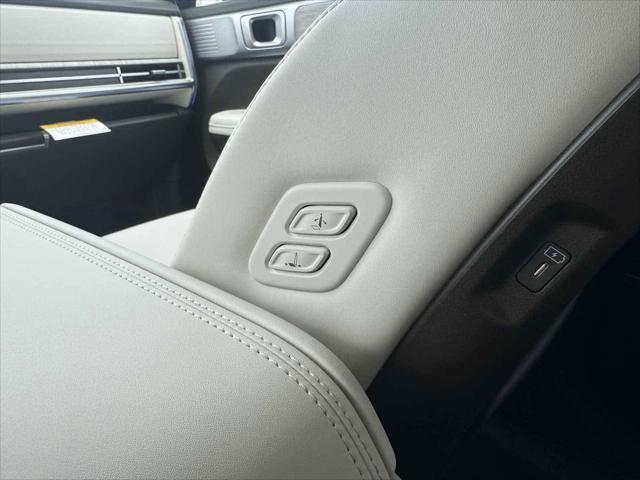 new 2025 Hyundai SANTA FE HEV car, priced at $48,680