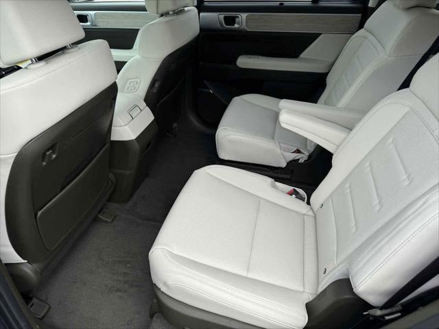 new 2025 Hyundai SANTA FE HEV car, priced at $48,680