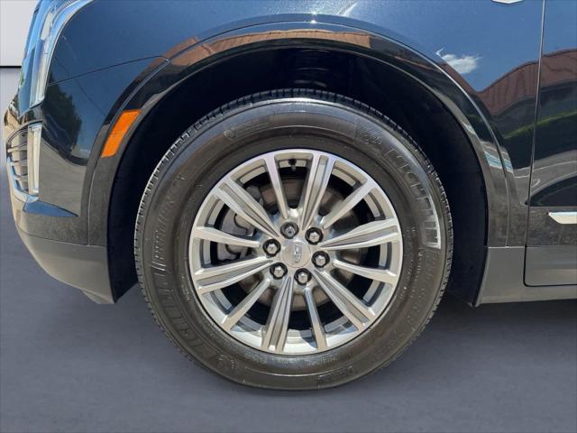 used 2017 Cadillac XT5 car, priced at $19,999