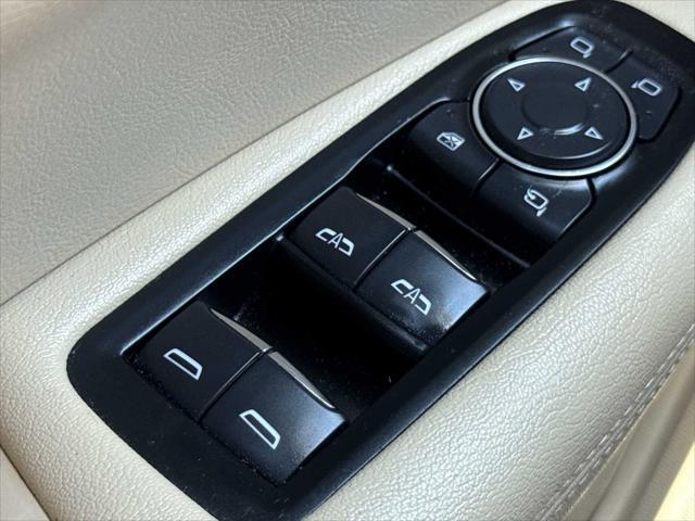 used 2017 Cadillac XT5 car, priced at $19,999
