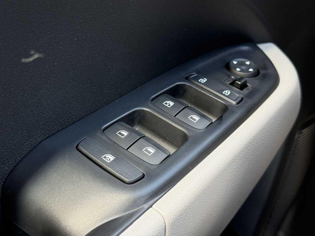 new 2025 Hyundai Venue car, priced at $24,295