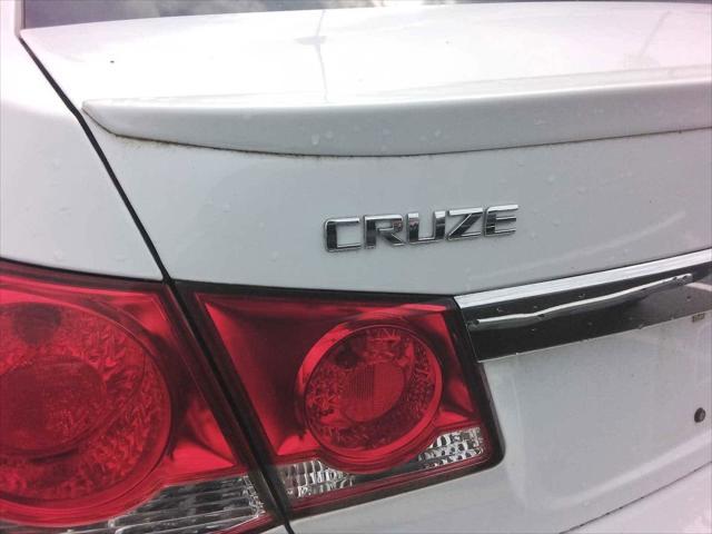 used 2015 Chevrolet Cruze car, priced at $11,132
