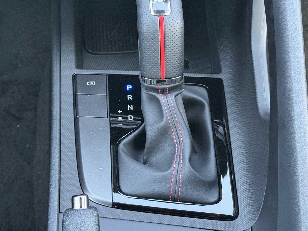 new 2025 Hyundai Elantra car, priced at $29,325